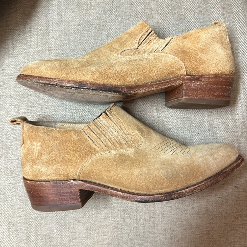Frye Ankle boot W 6.5